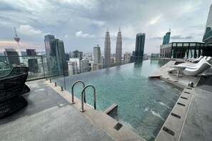 Outdoor pool - IMPERIAL KLCC RESIDENCE BY PERKASA IKON (Kuala Lumpur)