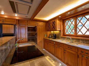 Microwave, dishwasher