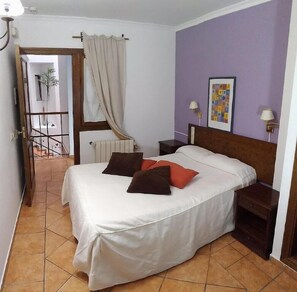Standard Double or Twin Room | Down comforters, free WiFi, bed sheets