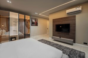 Superior Apartment | Iron/ironing board, free WiFi - George Residence Thompson Ave Ikoyi (Lagos)