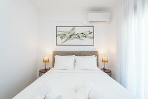 1 habitación, tabla de planchar con plancha, internet y ropa de cama
