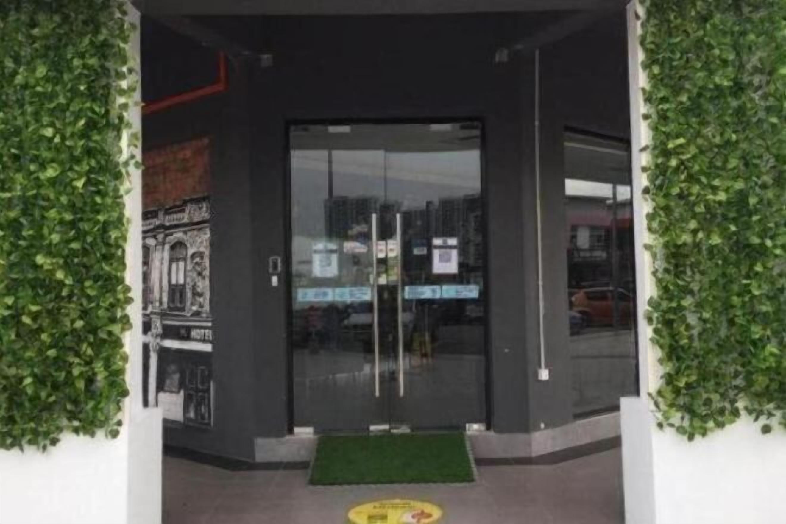 المنشأة من الخارج