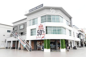 Unclassified image, 4 of 28, button - 96 Boutique Hotel (Melaka)