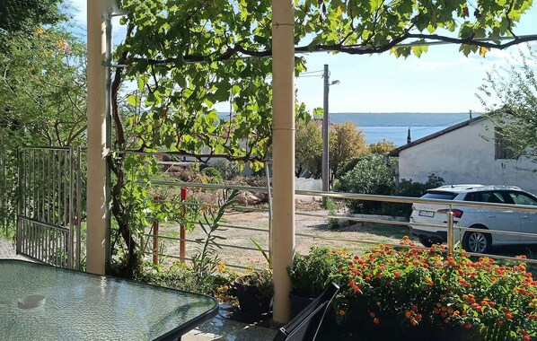 Tina de hidromasaje al aire libre