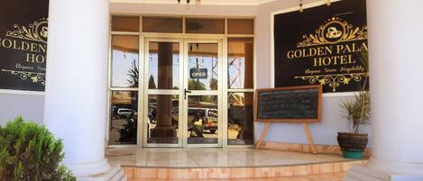 Entrada de la propiedad