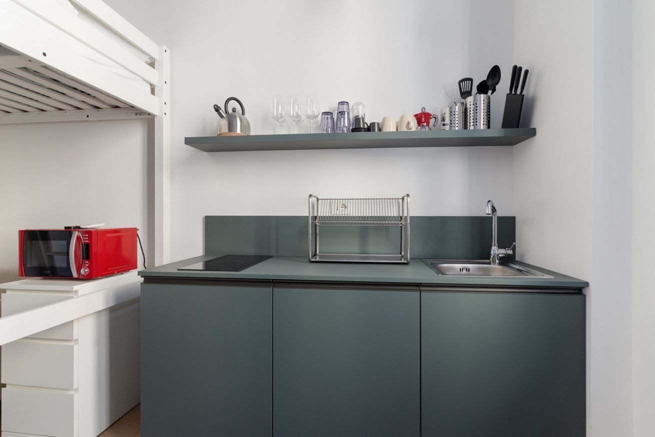 Fridge, microwave, stovetop, electric kettle