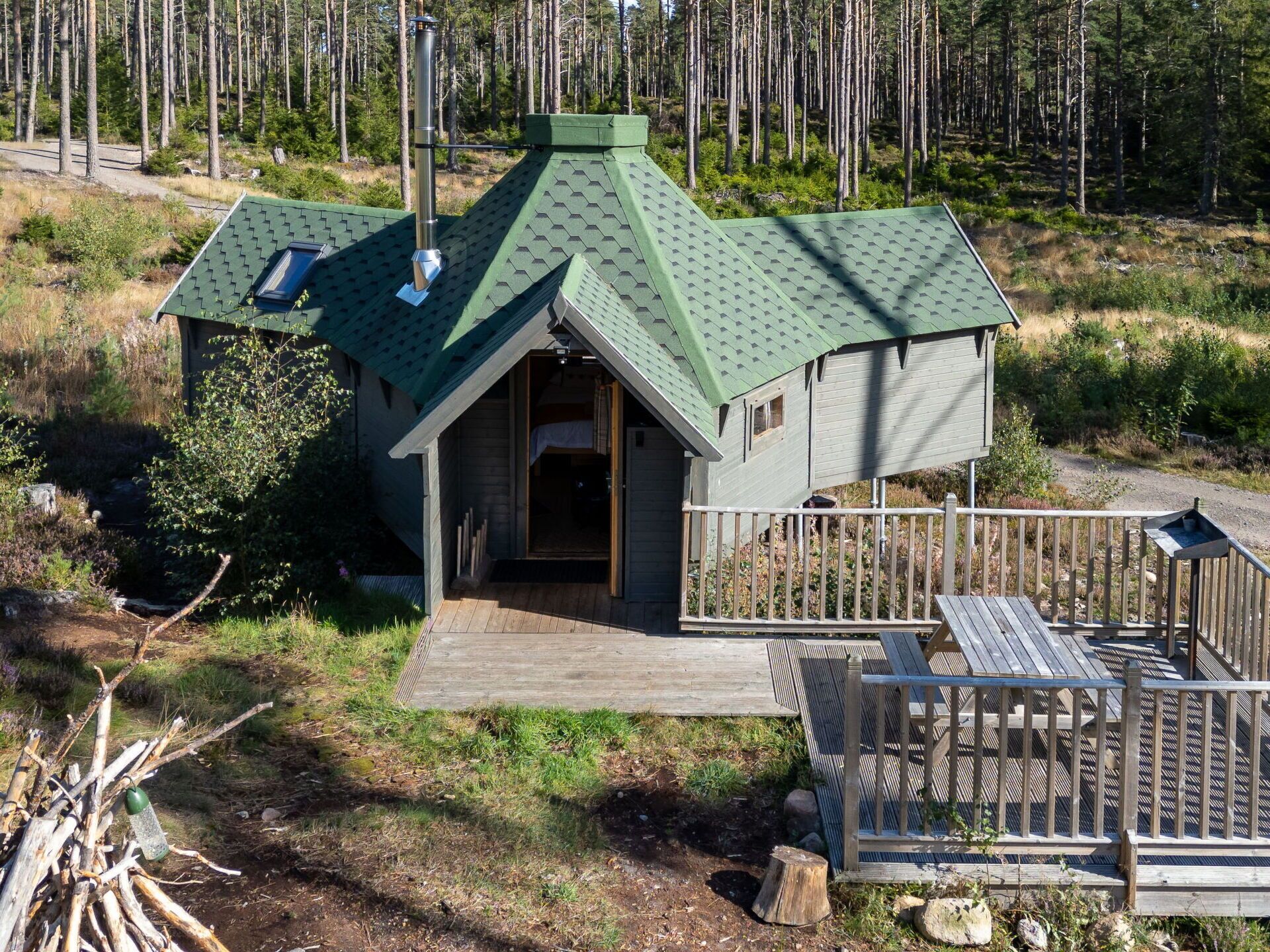 المنشأة من الخارج