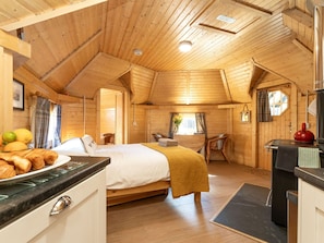 1 habitación y cuna de viaje