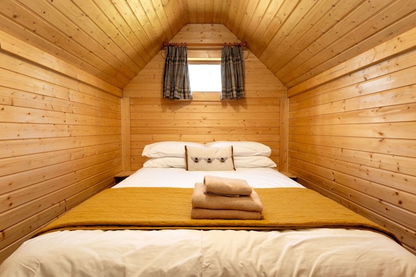 Holz, Schlafzimmer, Bett, Bedding, Bettdecke, Linens, Blockhaus, Bettrahmen, Holzbeize, Hartholz