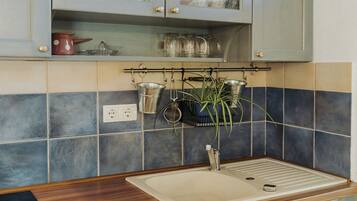 Fridge, microwave, stovetop, toaster