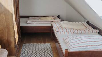 1 bedroom, travel crib, free WiFi