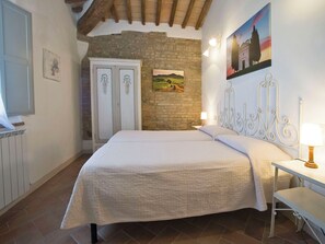2 chambres, lit de bébé portatif, accès au Wi-Fi (inclus)