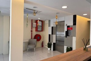 Unclassified image, 4 of 12, button - Check Inn 5 (Kota Kinabalu)