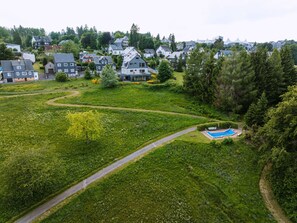 المنشأة من الخارج