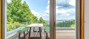 Beautiful private villa for 8 people with WIFI, TV and terrace