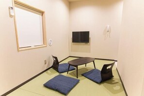 Room - Wanokaede (Tokyo)