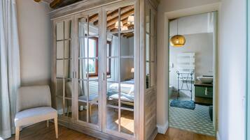 3 camere, culla da viaggio, Wi-Fi gratuito, lenzuola