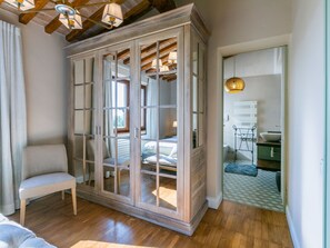 3 bedrooms, travel crib, free WiFi, bed sheets