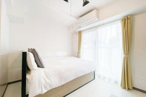 Room - BLUE Shimanouchi (Osaka)