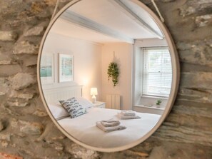 2 bedrooms, free WiFi - Stunning private villa for 4 people with WIFI, TV and terrace (Mevagissey)