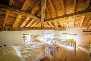 7 chambres, Wi-Fi, draps fournis