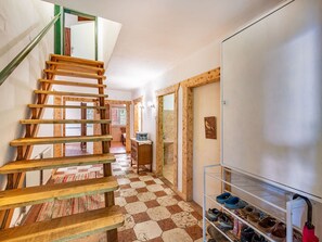 Interior - Stunning private villa for 10 guests with WIFI, patio, pets allowed and panoramic view (Heiligenblut Am Großglockner)