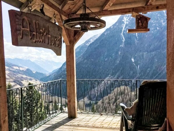 Property grounds - Stunning private villa for 10 guests with WIFI, patio, pets allowed and panoramic view (Heiligenblut Am Großglockner)