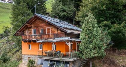 Stunning private villa for 10 guests with WIFI, patio, pets allowed and panoramic view