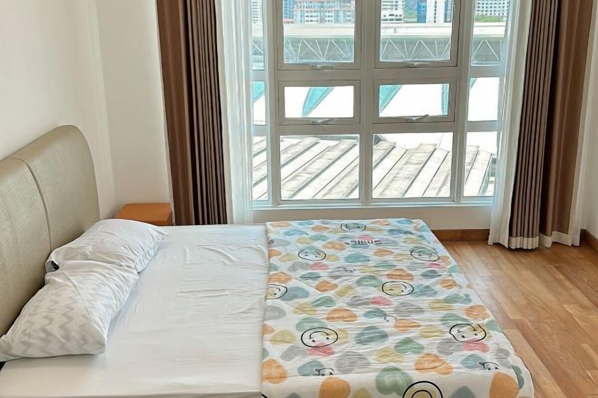 Master Bed Room