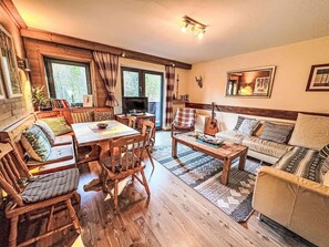 TV - Lovely apartment for 4 guests with WIFI, TV and balcony (Saalbach)