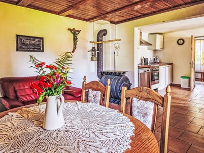 Estupenda casa de vacaciones privada para 6 personas con WIFI, TV, terraza y mascotas permitida