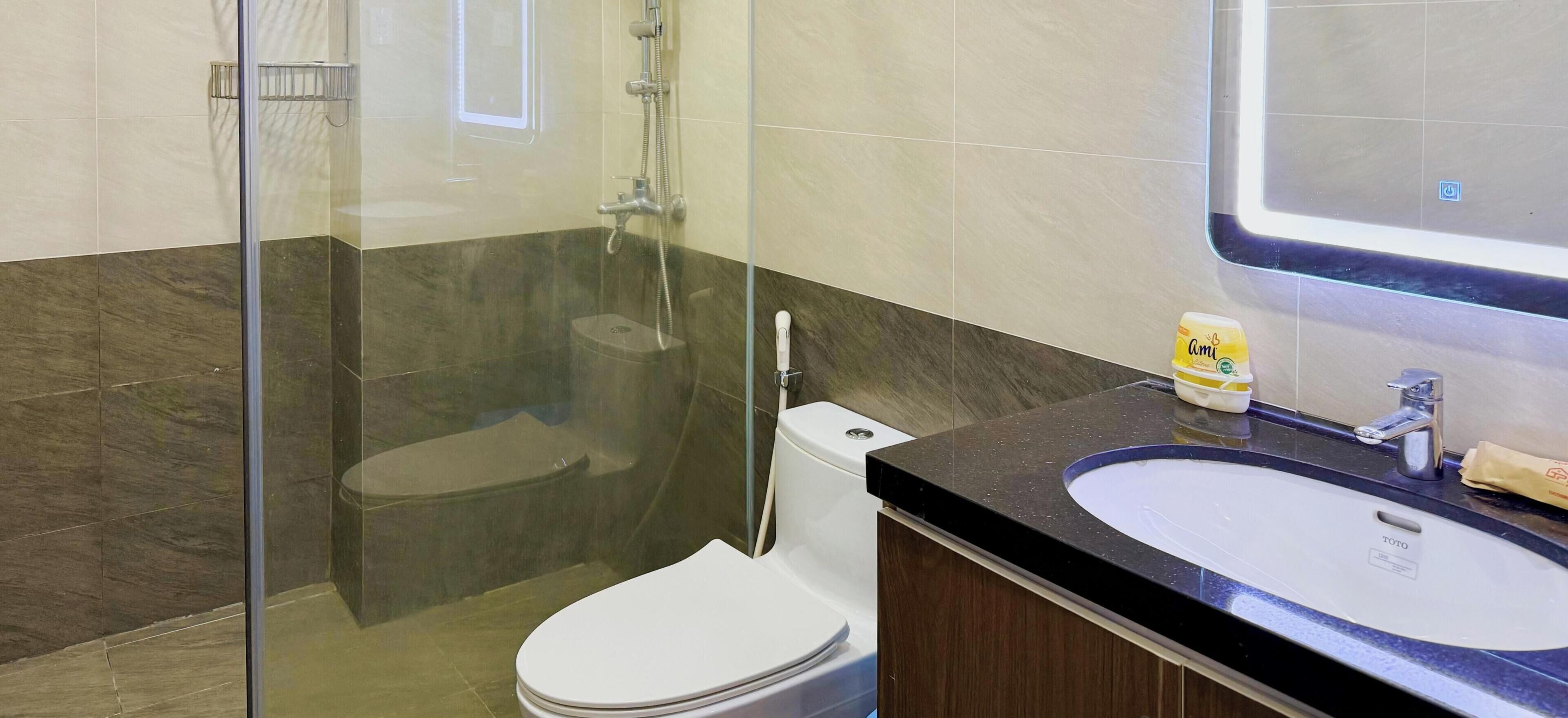 Habitación doble Confort, patio, vista a la ciudad | Baño