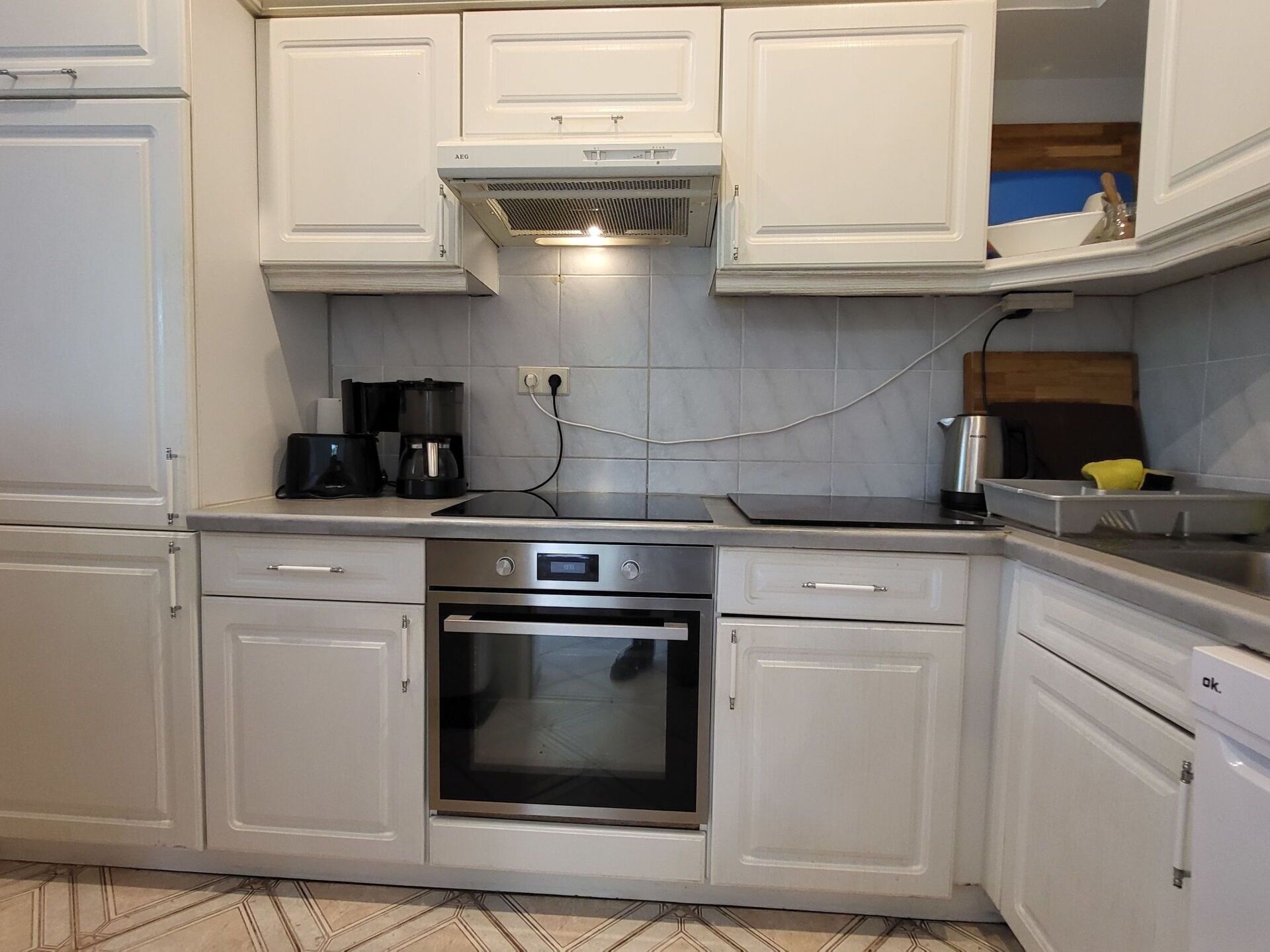 Ovn og oppvaskmaskin