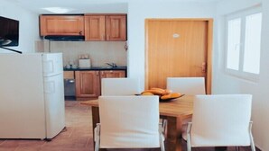 Dining - Hvar spa & apartment-2 Bedroom-Terrace/Sea View 4 (Vrboska)