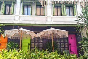 Ảnh chưa phân loại, 3 trong số 18 ảnh, nút