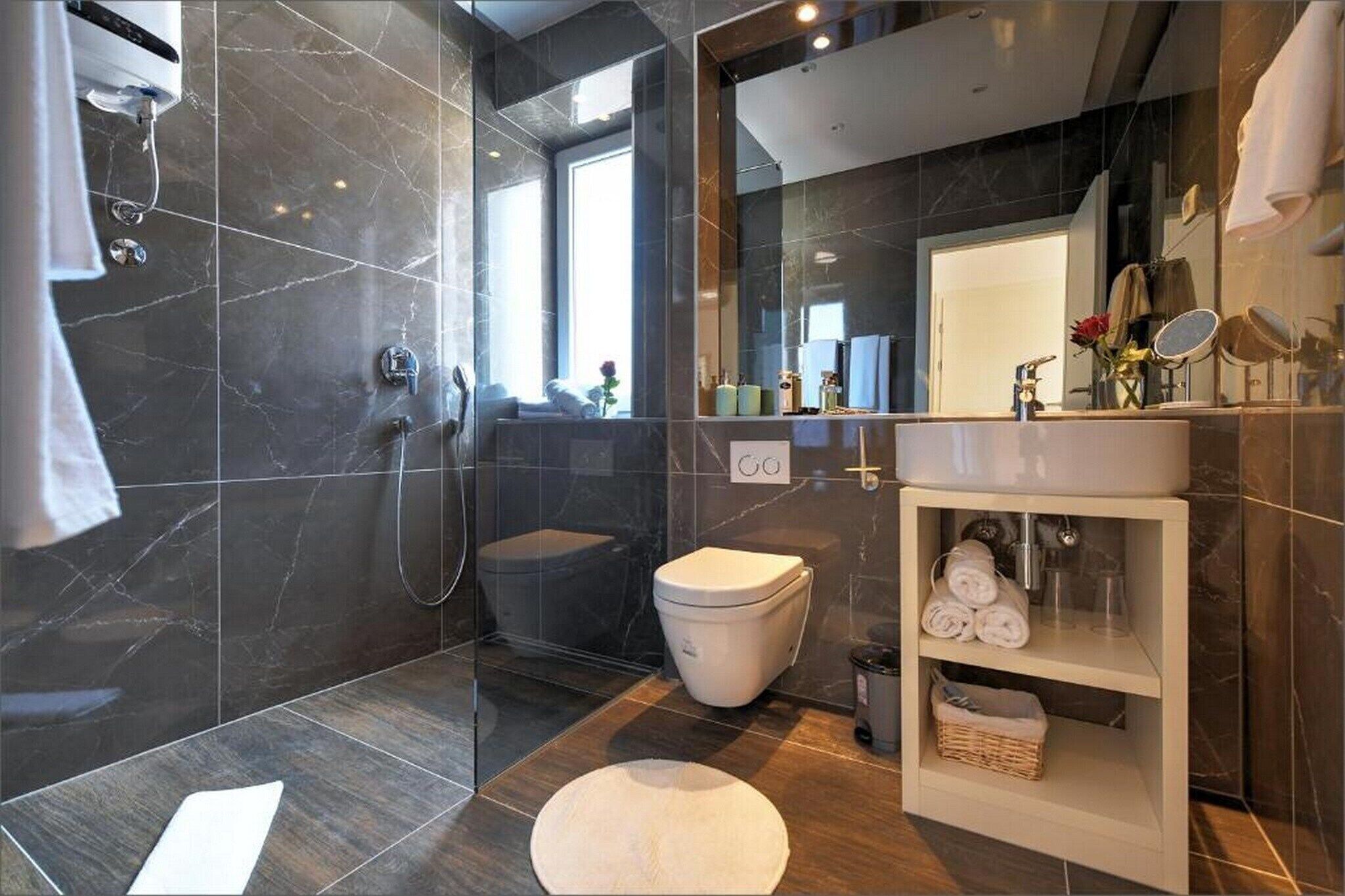 Douche, séchoir à cheveux