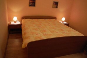 1 bedroom, free WiFi - One Bedroom Apartment (Prvic Luka)