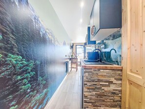 Refrigerador y utensilios de cocina 