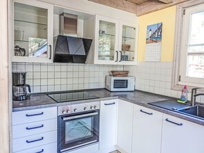 Microwave, dishwasher