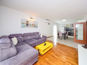 Living area - Vacation home Marija by Interhome (Trogir)