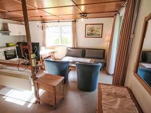 Interior - Studio "Biara" mit Wintergarten by Interhome (Gortipohl)