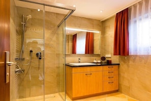 Een douche, een haardroger