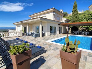 Pool - Belle vue by Interhome (Palau Savardera)