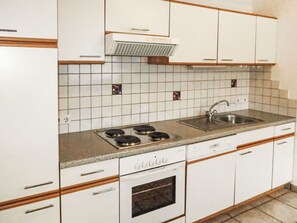 Microwave, oven, dishwasher