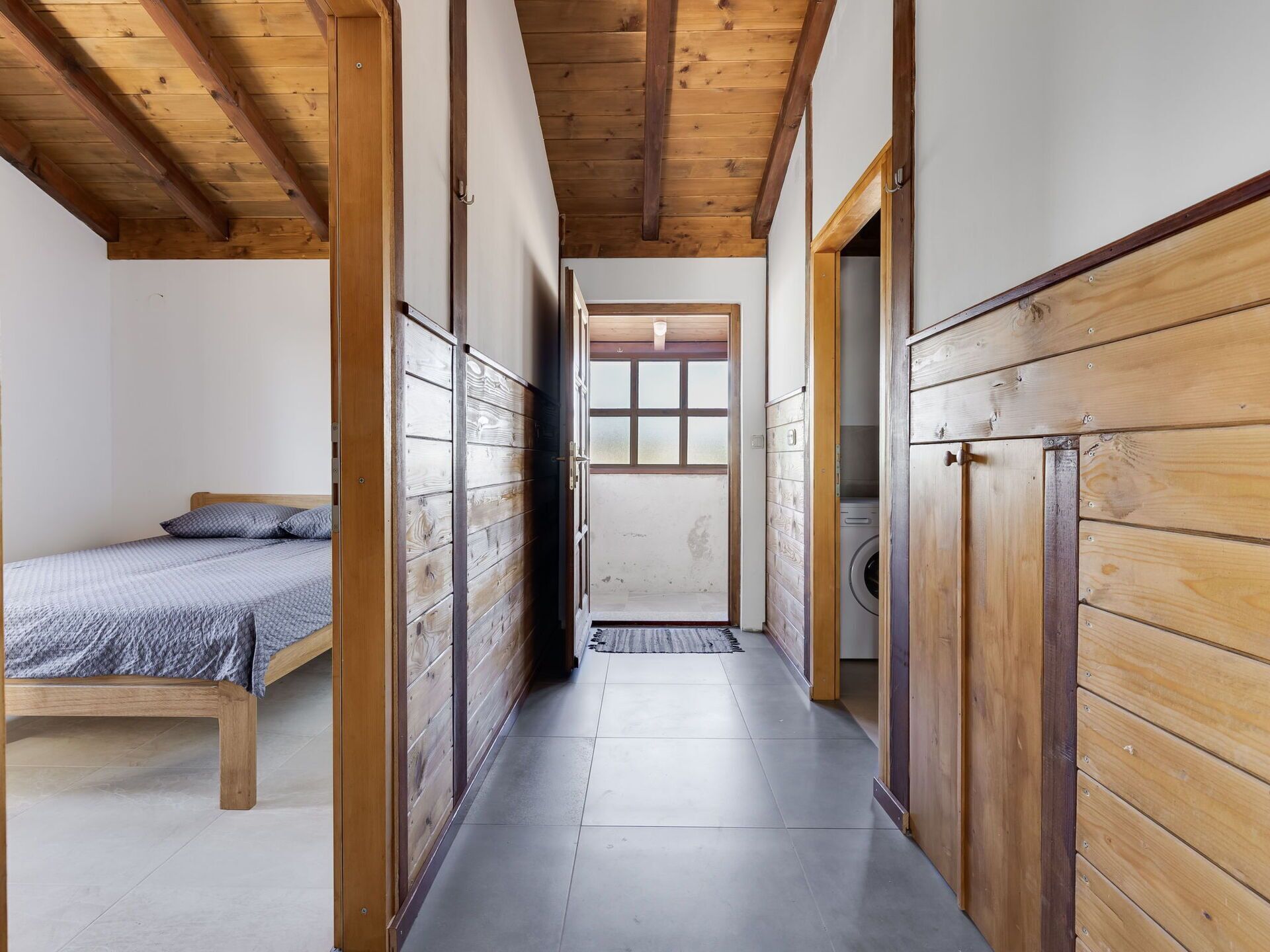 Holz, Flooring, Fussboden, Decke, Interior Design, Hartholz, Holzboden, Planke, Holzbeize, Zimmer