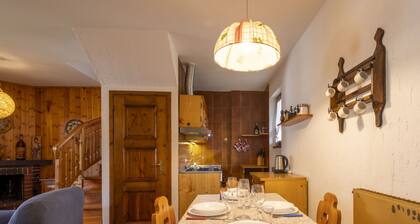 Cosy apartment for 5 people with WIFI, TV and balcony