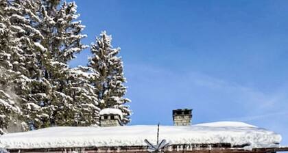 Angenehme Wohnung für 6 Gäste mit Innenhof und Panoramablick