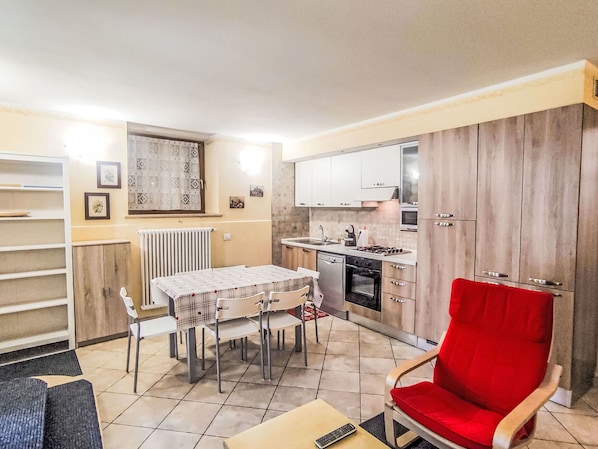 Microwave, oven, dishwasher