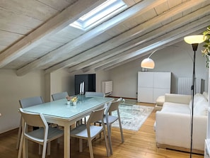 Dining - Wonderful  villa for 3 guests with A/C, TV, terrace, pets allowed and panoramic view (Montemagno)