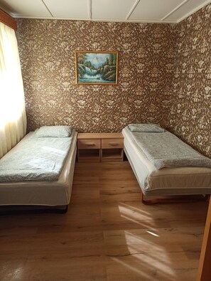 2 bedrooms